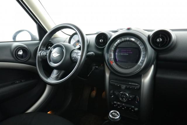 Mini Countryman image 2