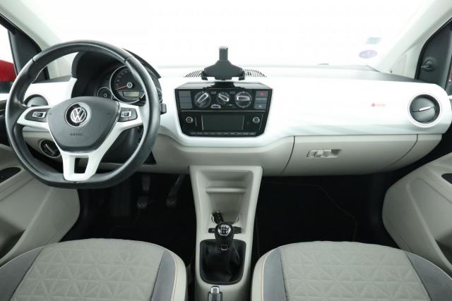 Volkswagen Up! image 1