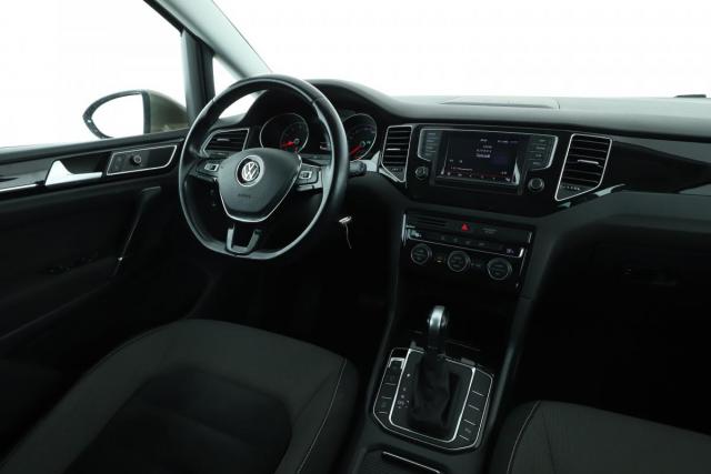 Volkswagen Golf Sportsvan image 8