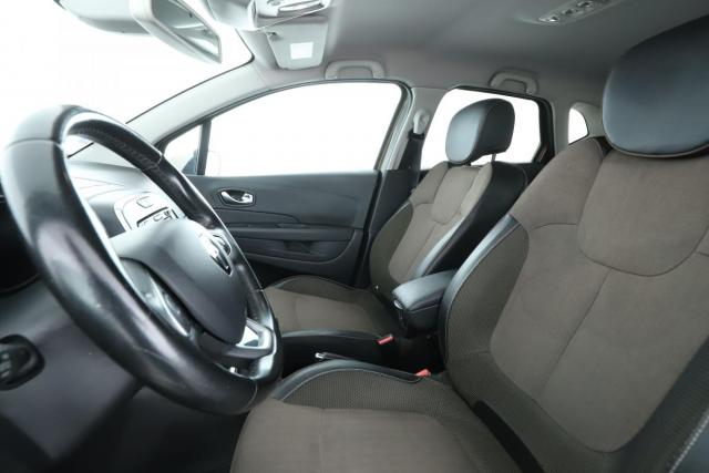 Renault Captur image 9