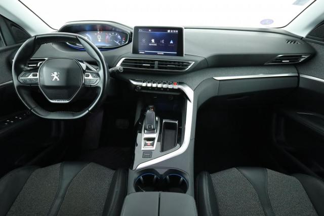 Peugeot 3008 image 1