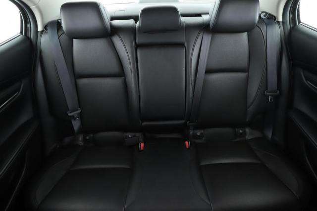 Mazda 3 image 9