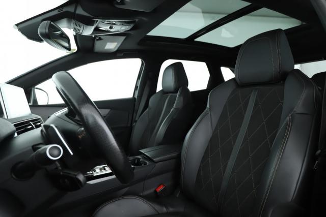 Peugeot 3008 image 2