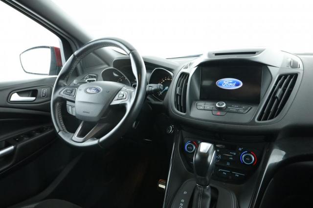 Ford Kuga image 3