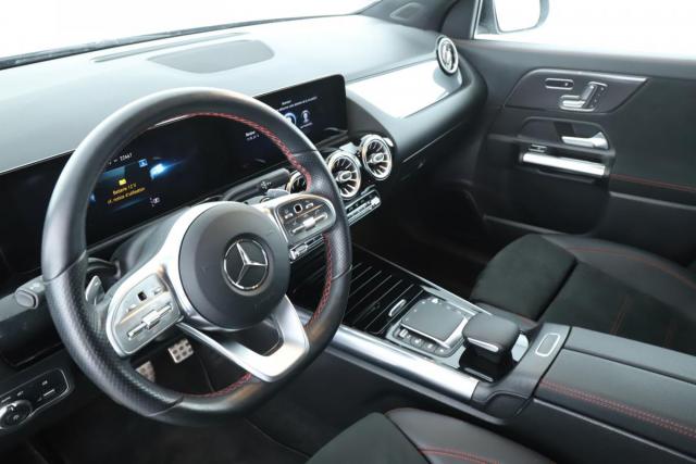 Mercedes Benz Gla image 2