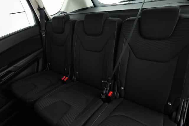 Ford S-Max image 8