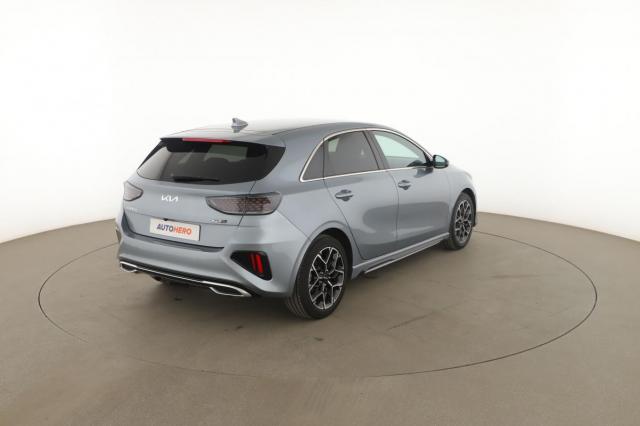Kia Ceed image 9