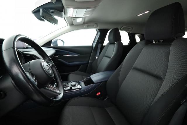 Mazda Cx-30 image 8