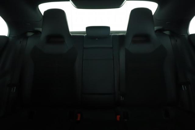 Mercedes Benz Cla image 8