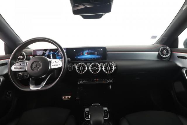 Mercedes Benz Cla image 2