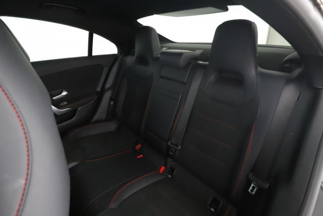 Mercedes Benz Cla image 9