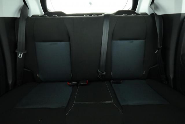 Peugeot 208 image 5