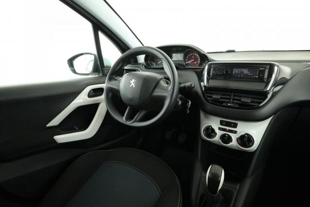 Peugeot 208 image 6