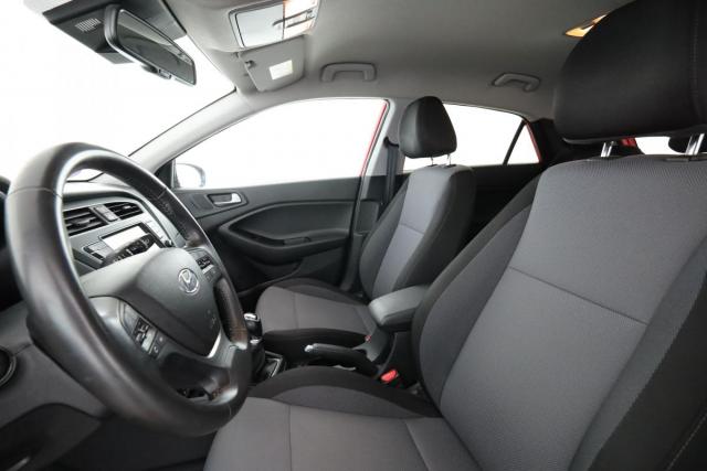 Hyundai I20 image 9