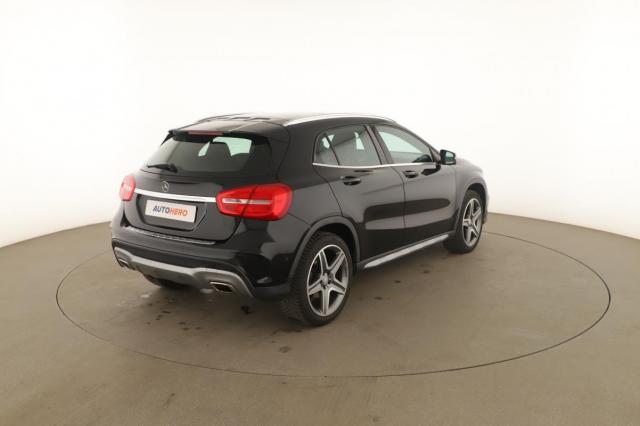 Mercedes Benz Gla image 1