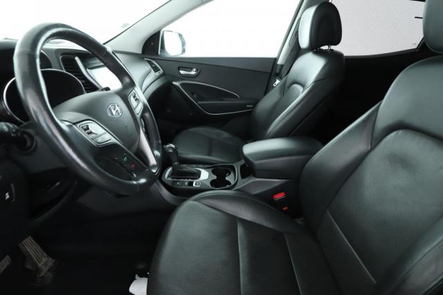 Hyundai Santa Fe image 6