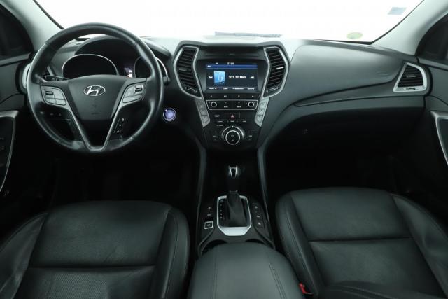 Hyundai Santa Fe image 4