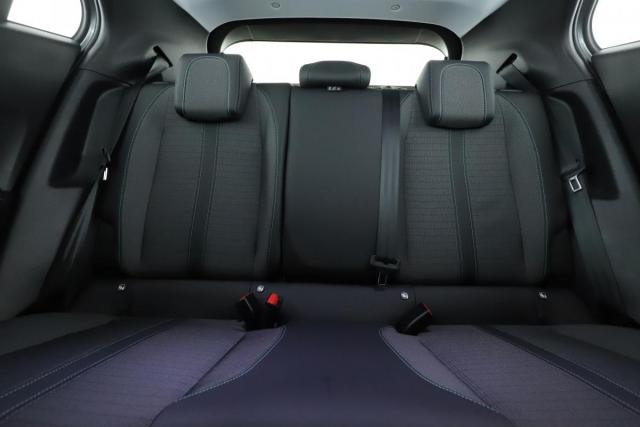 Peugeot 2008 image 7