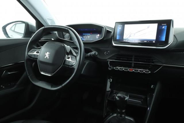 Peugeot 2008 image 9