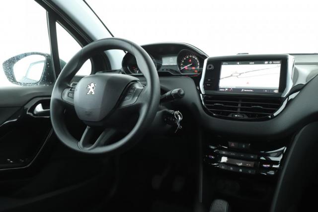 Peugeot 208 image 1
