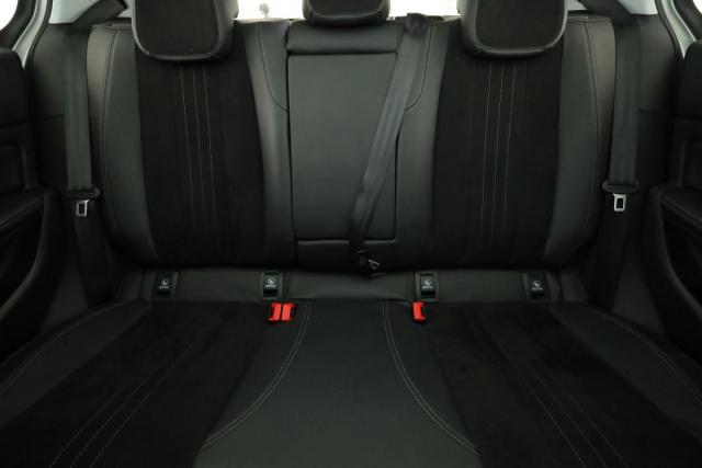 Peugeot 308 image 9