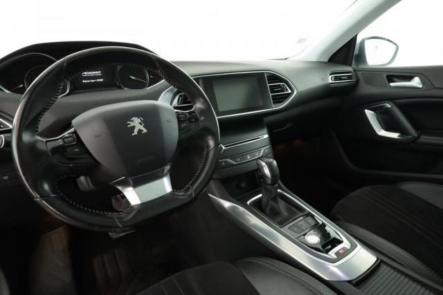 Peugeot 308 image 8