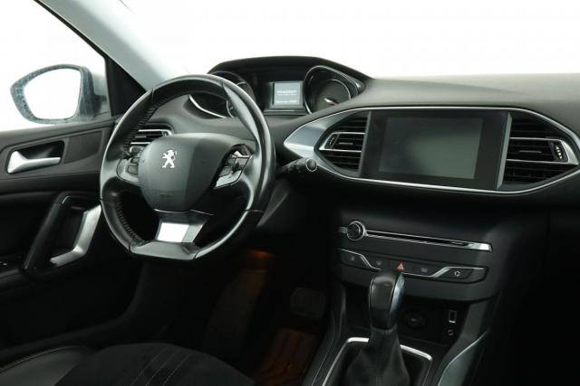 Peugeot 308 image 2
