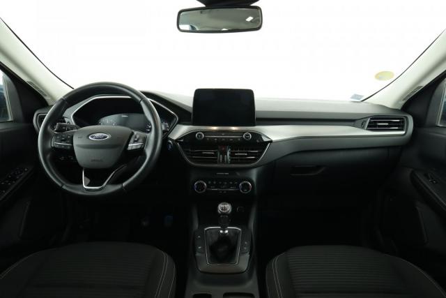 Ford Kuga image 1