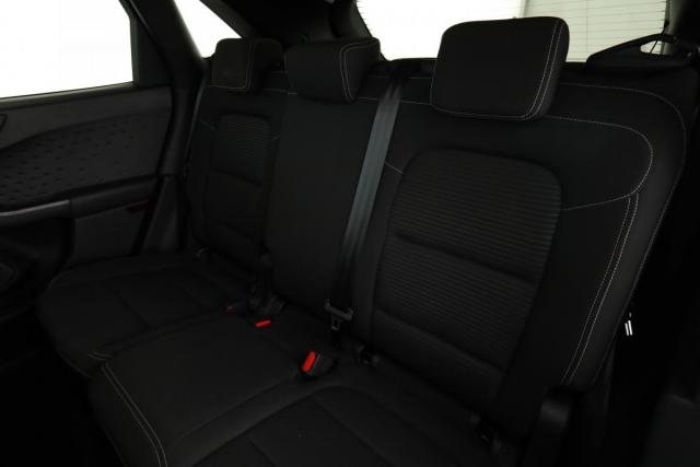 Ford Kuga image 4
