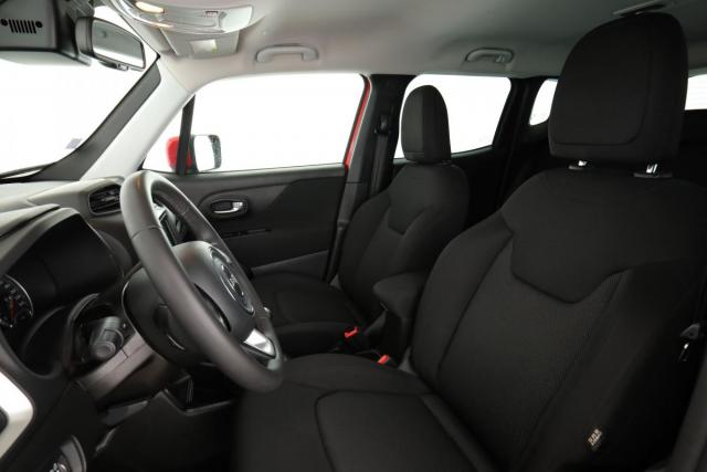 Jeep Renegade image 8