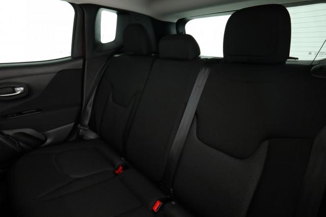 Jeep Renegade image 4