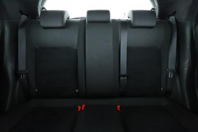 Nissan Juke image 7