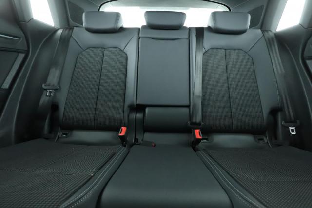 Audi Q3 image 8