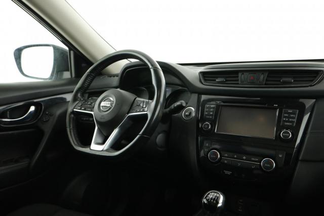 Nissan X-Trail image 8