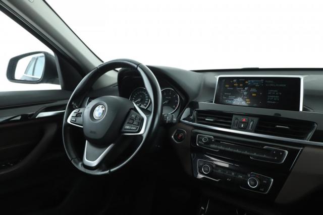 Bmw X1 image 1
