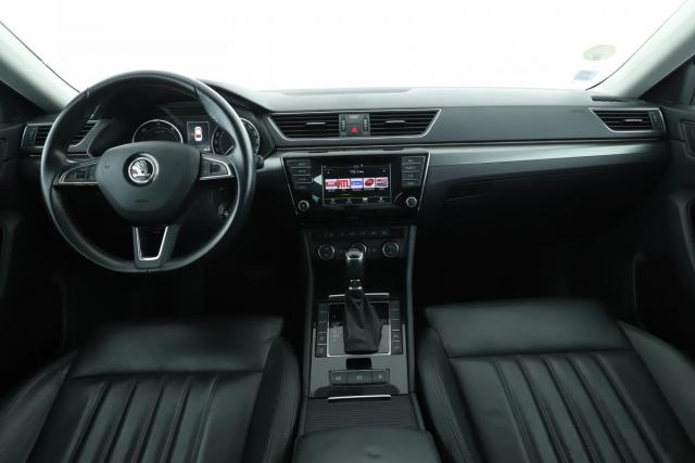Skoda Superb image 6