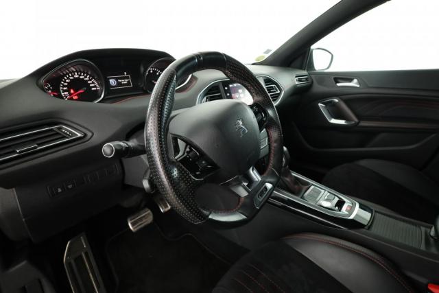 Peugeot 308 image 8