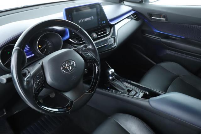 Toyota C-Hr image 7