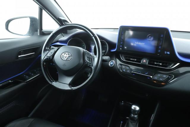 Toyota C-Hr image 8