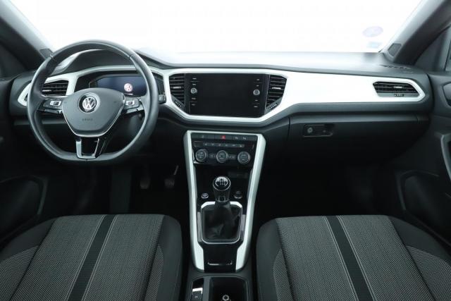 Volkswagen T-Roc image 7
