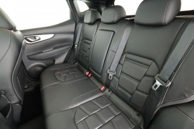 Nissan Qashqai image 1