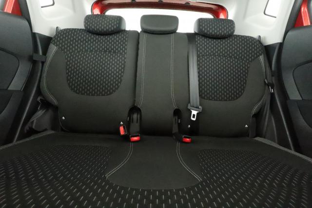 Renault Captur image 1