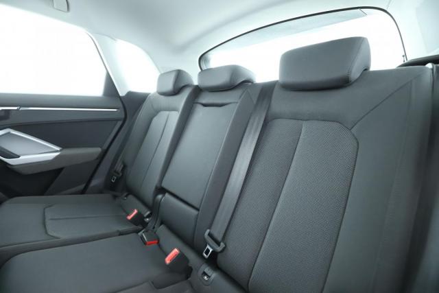 Audi Q3 image 7
