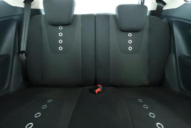 Ford Ka image 9