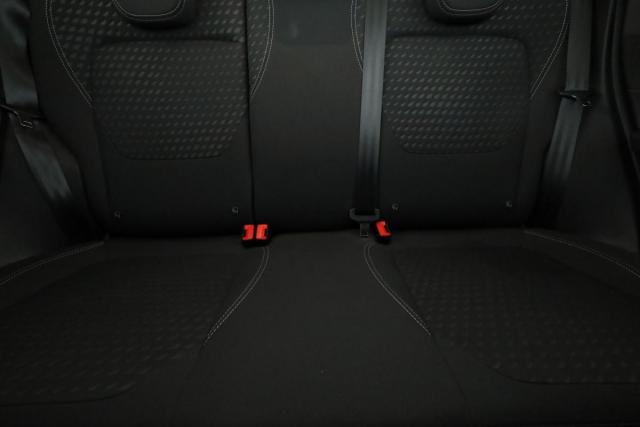 Ford Fiesta image 9