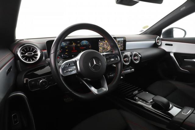 Mercedes Benz Cla image 3