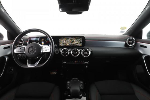 Mercedes Benz Cla image 8