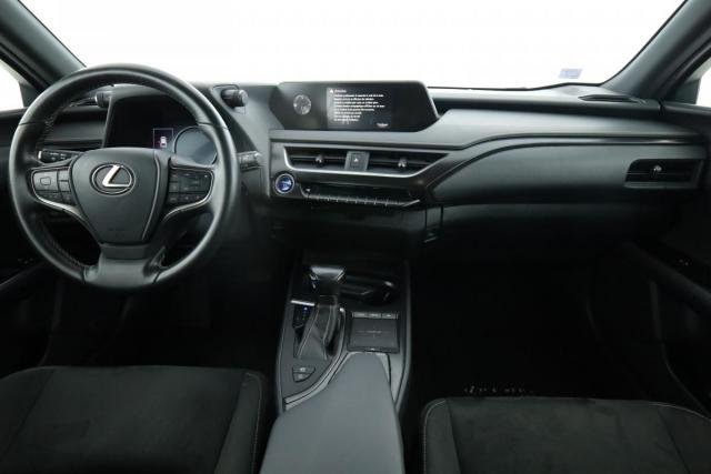 Lexus Ux image 1