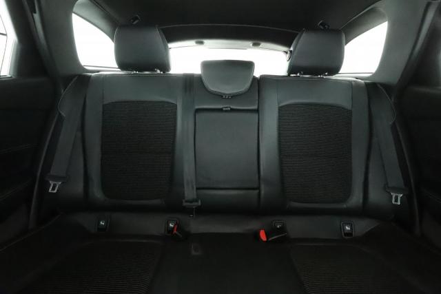 Renault Talisman Estate image 3