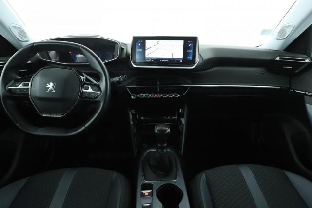 Peugeot 2008 image 3